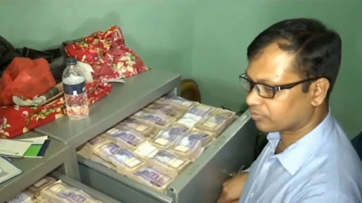সিন্দুক ভর্তি টাকা আওয়ামী লীগ নেতার বাড়িতে..