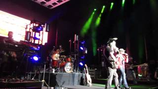 Jerrod Niemann Donkey Mansfield, MA 7-26-14