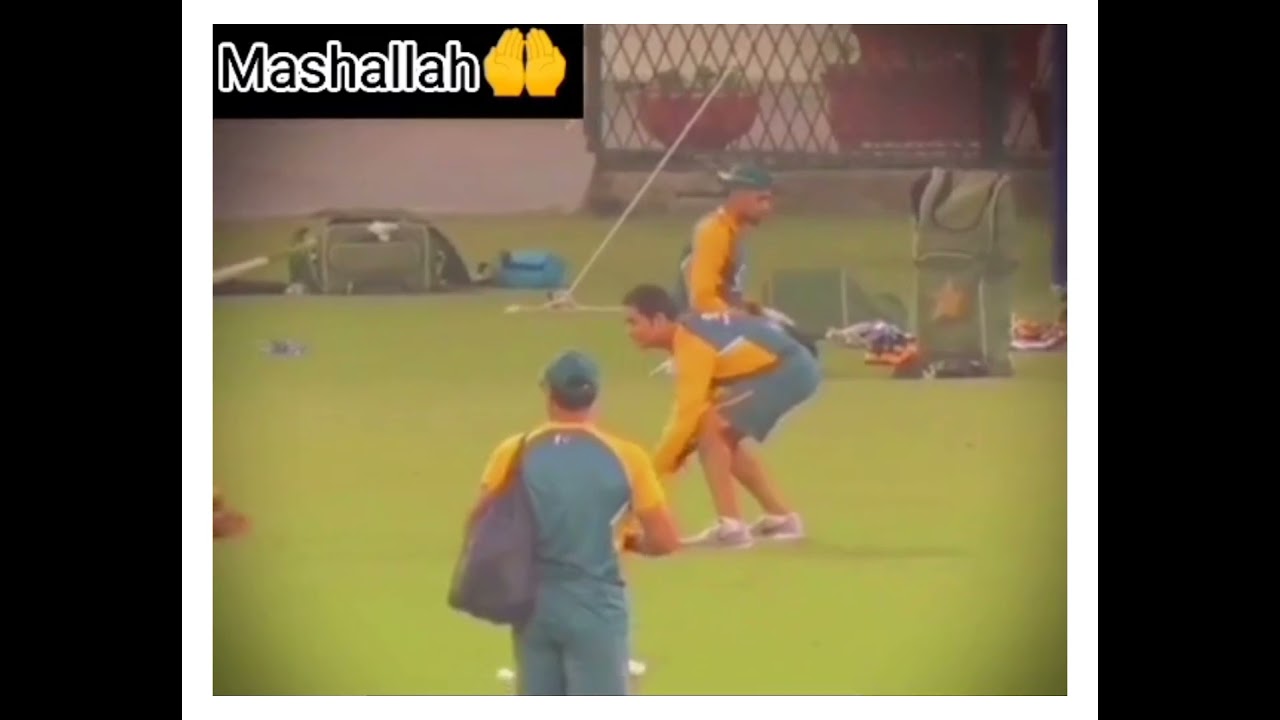 Babar Azam Namaz ada karte howe