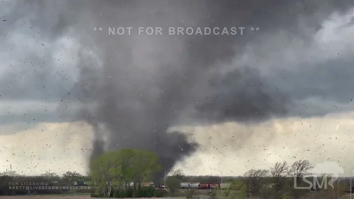 04-26-2024 Lincoln Nebraska  - Extreme video of tornado crossing I-80 in. Ebradka