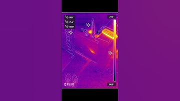 Using a thermal sensor to help detect a water leak. #mobilehome #waterleakage #thermalcamera