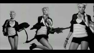 Agyness Deyn - The Beat Burberry - HQ - YouTube