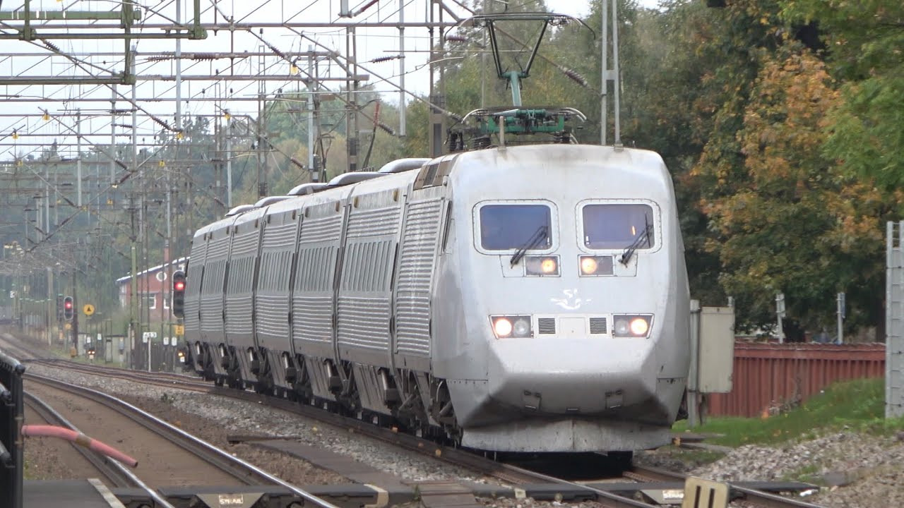 Höst på den Svenska Järnvägen del 9 - Tåg i Älmhult