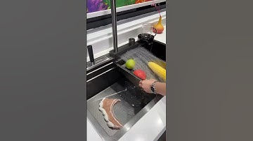 Mọi công việc chế biến thực hiện cùng 1 lúc trên chiếc chậu rửa bát thông minh này