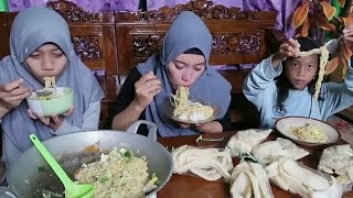 WAYAHE MANGAN, MASAK MIE REBUS OLEH - OLEH KONDANGAN CAH SUNAT