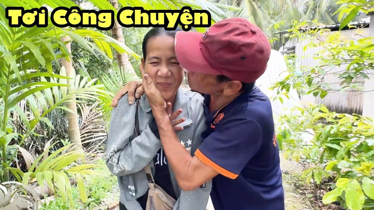 Bất ngờ em quy đưa anh giá đi uống cà phê anh quá cảm động liền trao nụ hôn đầu tiên