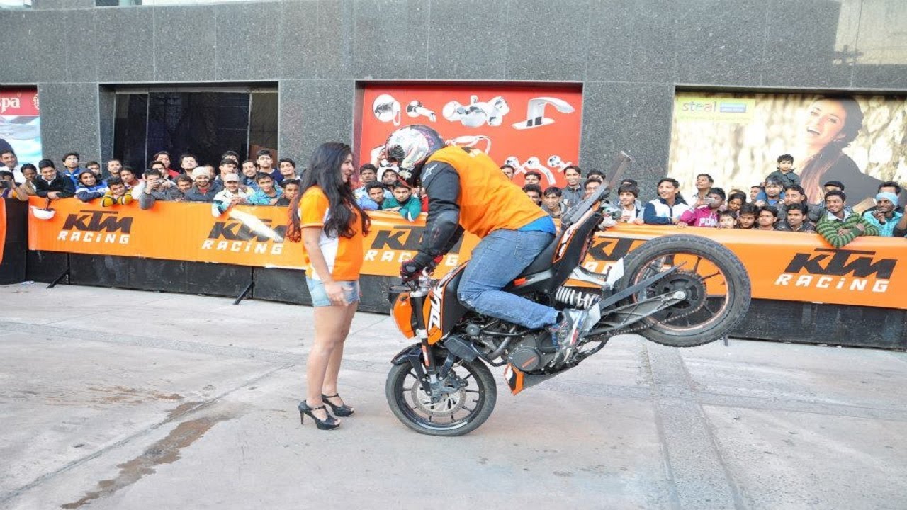 KTM Stunts  RC 200  KTM Duke 200  KTM Stunt Show 2019  New Awesome Stunt  Must Watch HD