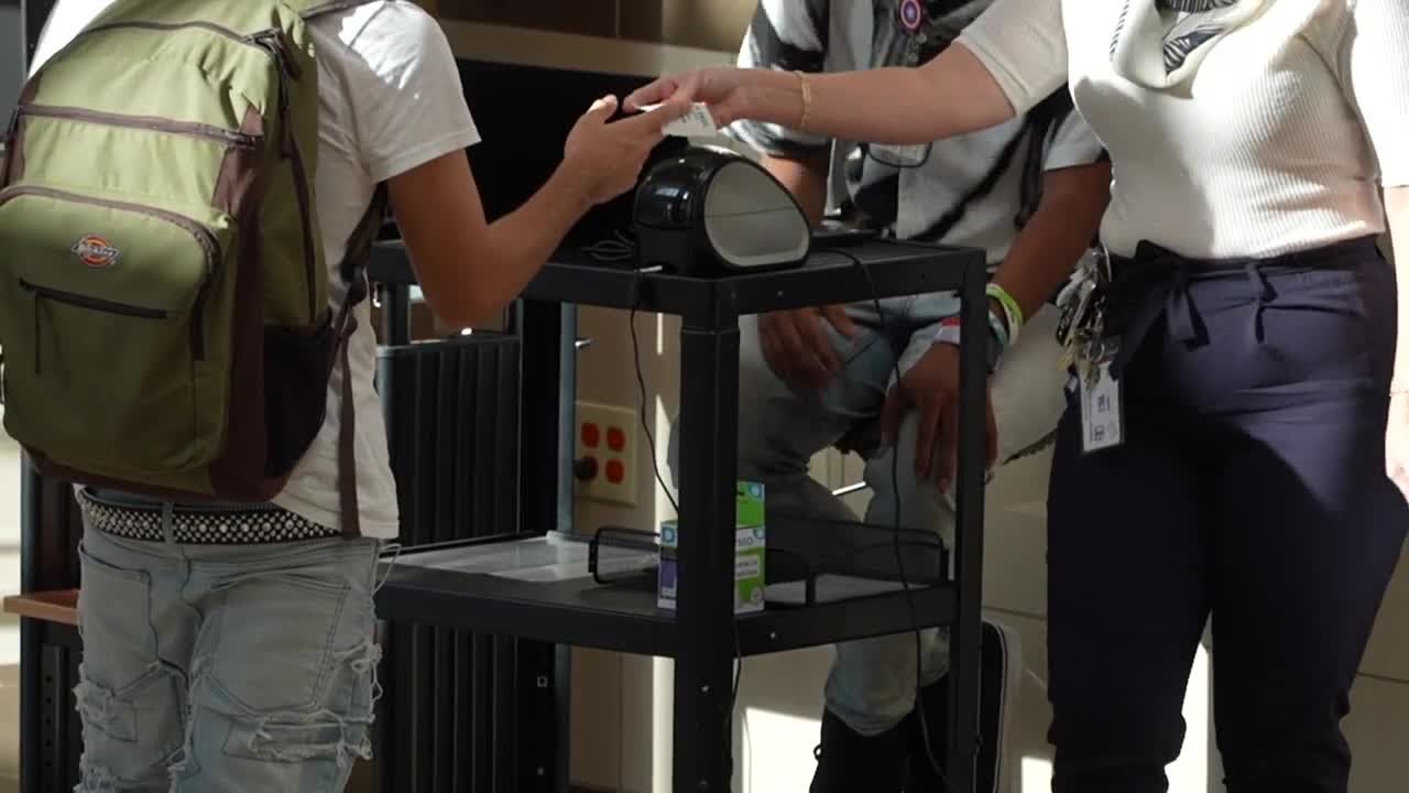 h-m-king-s-new-tardy-policy-causing-a-timely-debate-youtube