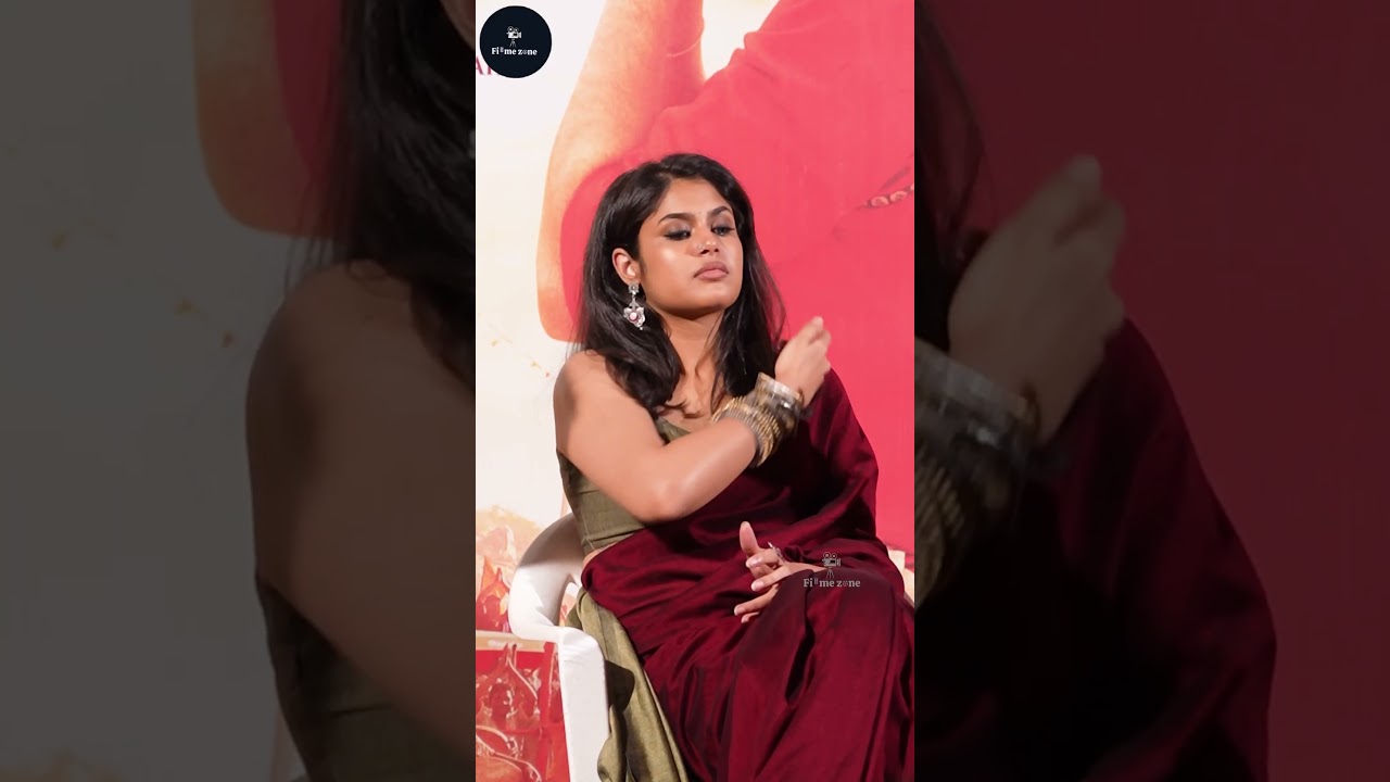 Faria Abdullah Visuals || Bhagvanthudu Movie Teaser Launch Event || Filmee Zone