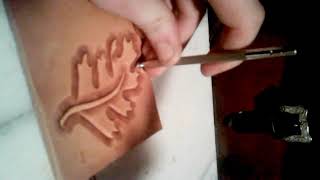 A Simple Oak Leaf Carving