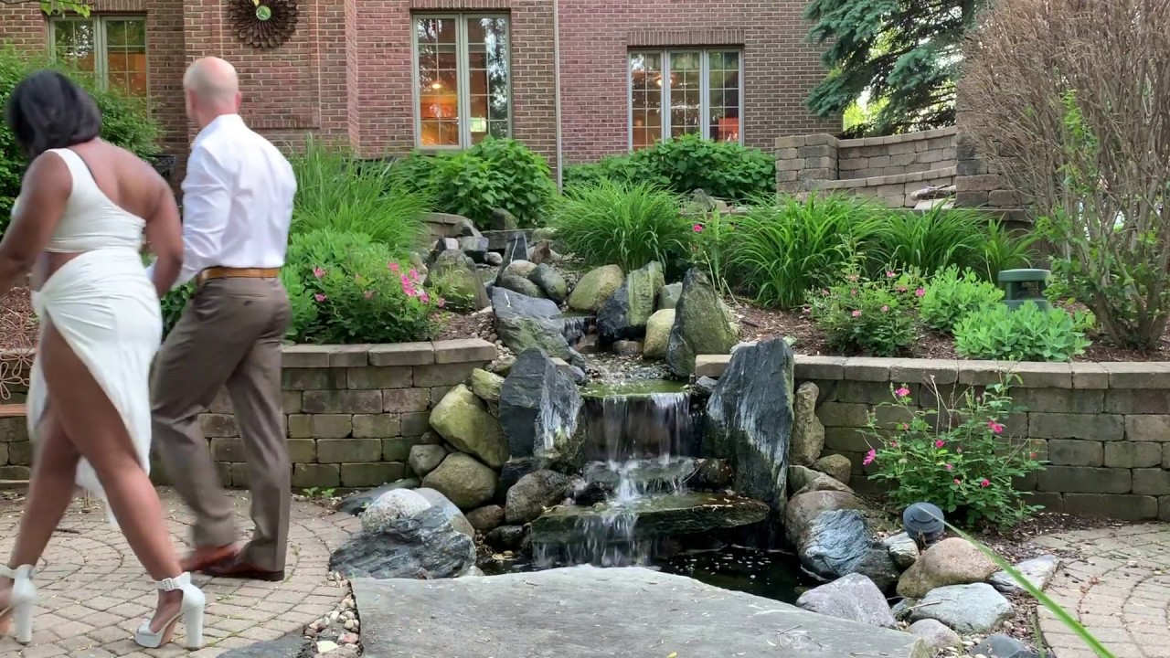 Young Couple's Party - White Party