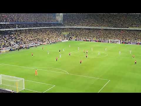 Edin Dzeko'nun Kadıköy'de
