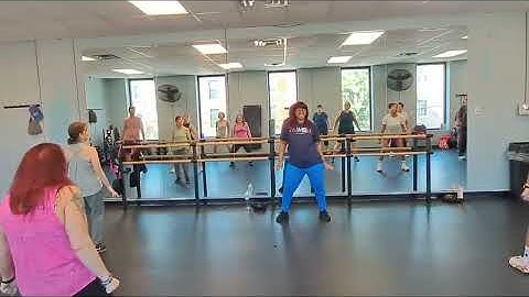 Zumba Zin Volume 118 Juana Wanna | Teaching my first Zumba Class