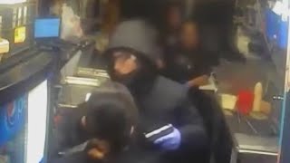 Armed robber strikes taco shop employee with gun during theft in Sacramento