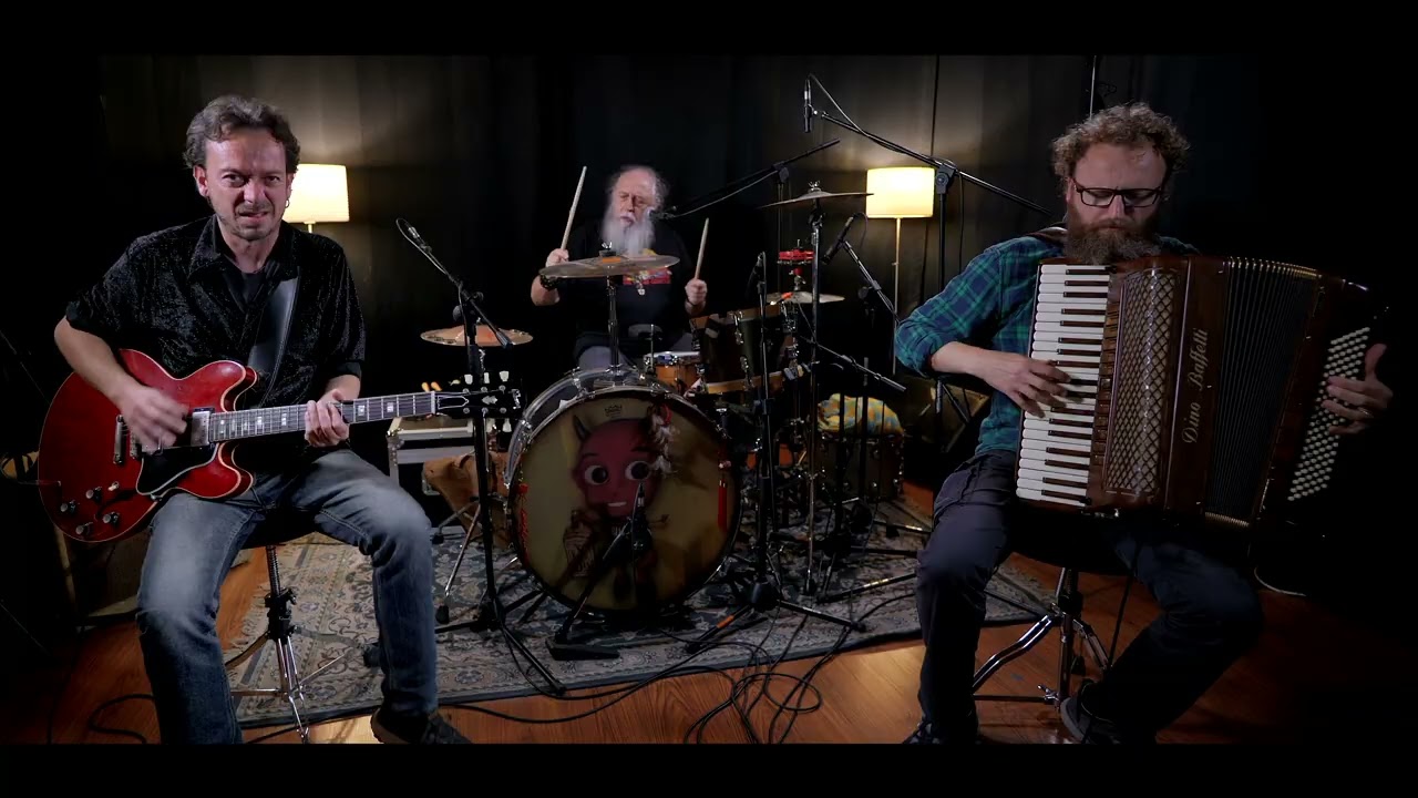 Mario Insenga, Gennaro Porcelli, Francesco Citera | Leaving Trunk