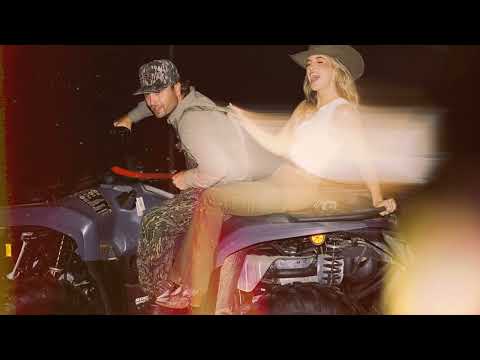 Lainey Wilson - Kinda Love It (Official Audio)