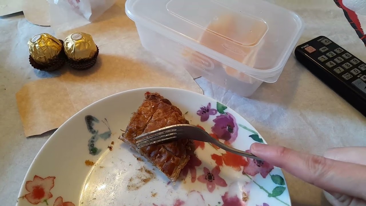 Steak Bacon Pie, Ferrero Chocolate & Orange Eating ASMR