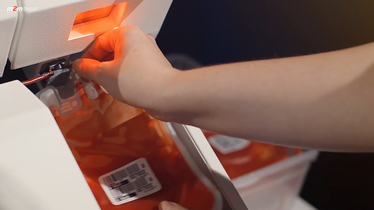 CoolSystems - Blood bag tube sealing and labeling robot TER 2 0