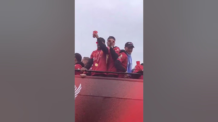 LIVERPOOL PARADE 2025: SMOKE BOMB MAYHEM