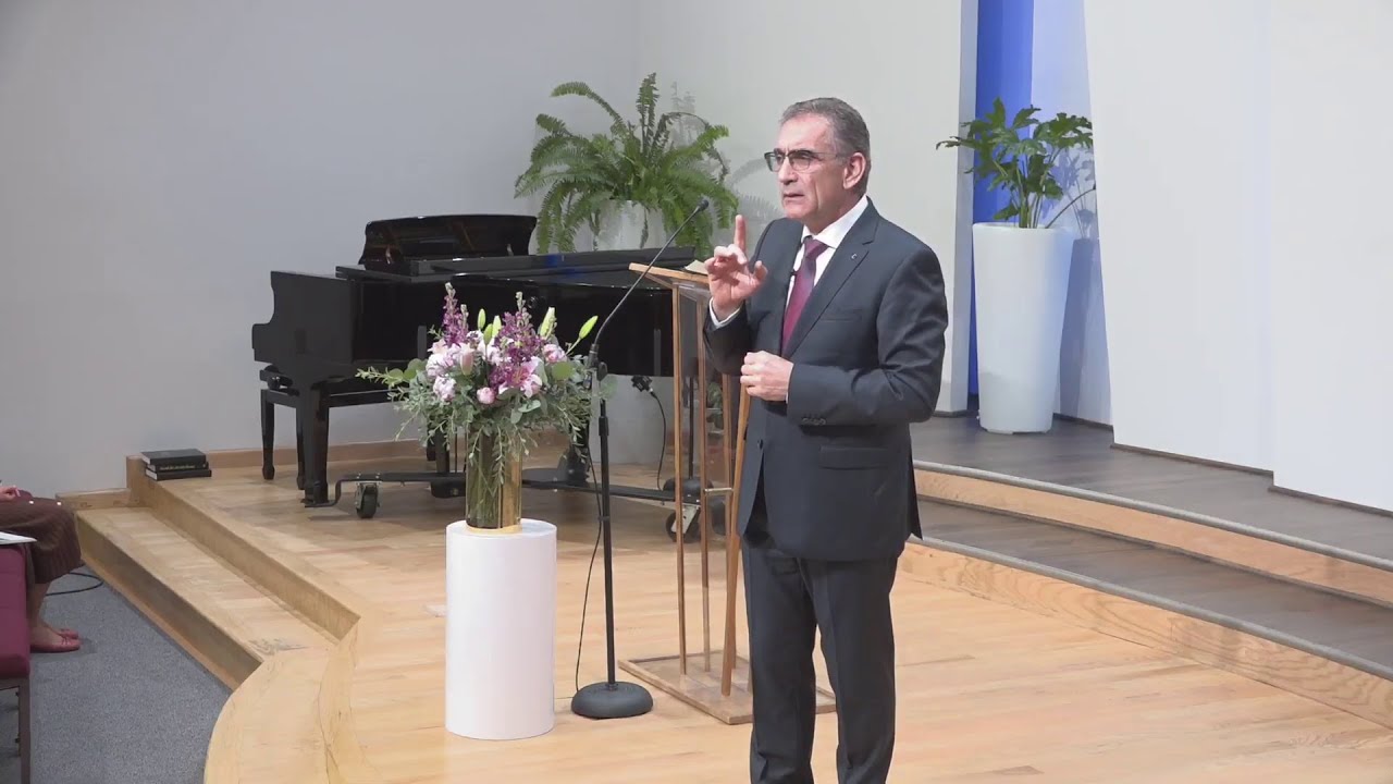 Valentin Dănăiață - Mirarea pământului