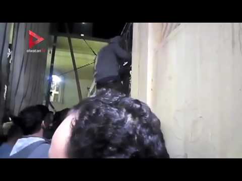 الأهالي يضبطون متسللين على سور مارجرجس بطنطا لحضور جنازة الشهداء