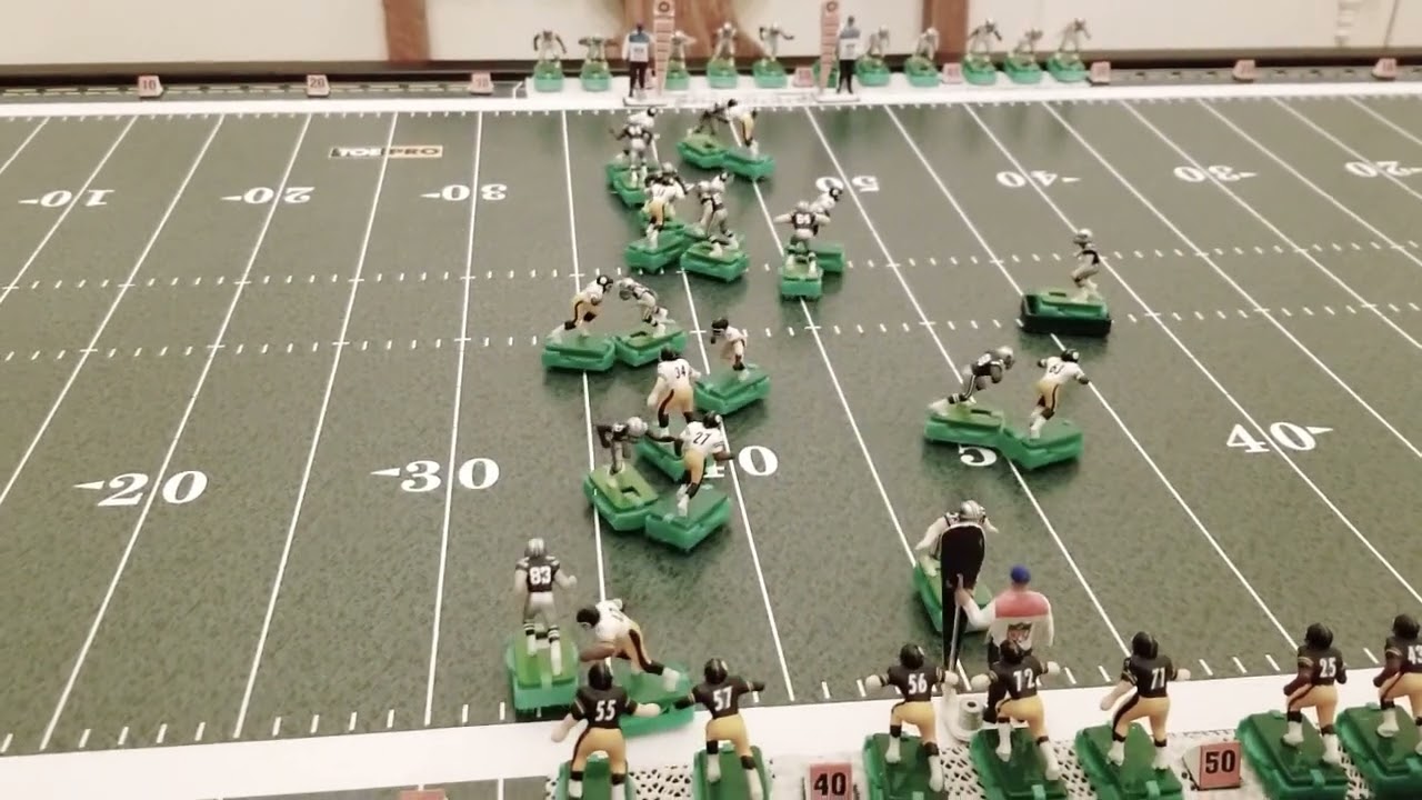 Billy Joe Dupree makes a 15 yard diving "base width" catch on 2nd down!