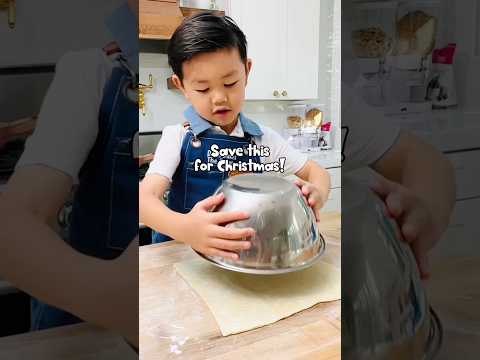 This Nutella Pastry Snowflake is a hit every Christmas! ❄️ Dash was 4 when he made it 🥰 #kidchef