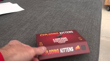Exploding kittens box