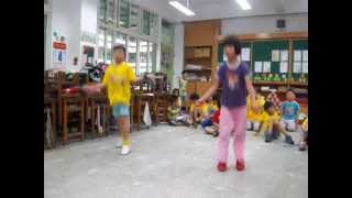 1020604-萬芳國小102下-練習跳繩-剪刀跳之3