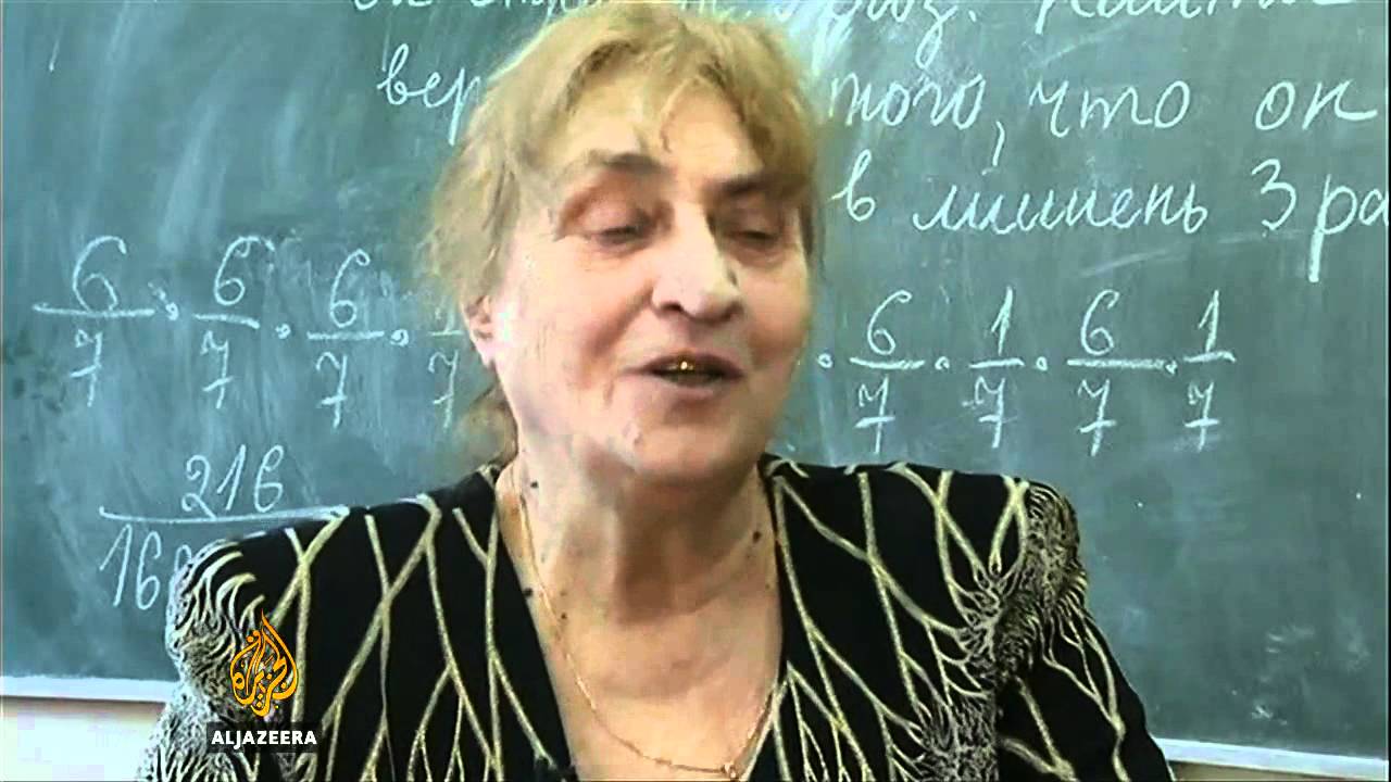 روبوت يذهب إلى المدرسة - الجزيرة البلقان
