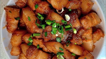 Chủ nhật bà Tám làm món thịt rim.