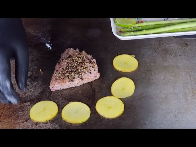 Fried Tuna Steak With Pepper Teppanyaki Vietnam - Gourmet Teppanyaki Food In Vietnam | I Love Foods