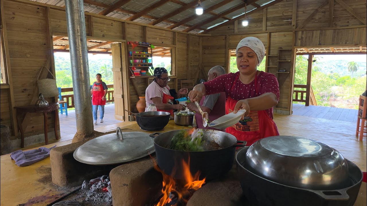 😍 La Doña Nos Sorprende Con Esta Receta. PERO DEJA QUEMAR EL CONCÓN 😭. La Vida del Campo
