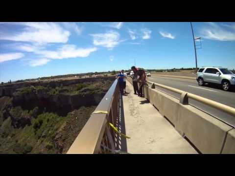 ბეიზ ჯამფი მსოფლიოს გარშემო (Chris 'Douggs' Mcdougall)