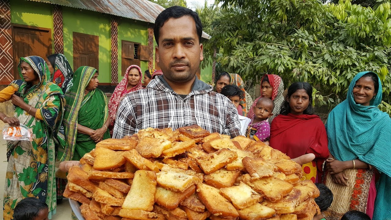 Bombay Toast Making By Women - Tasty Bread Omelette Prepared To Feed ...