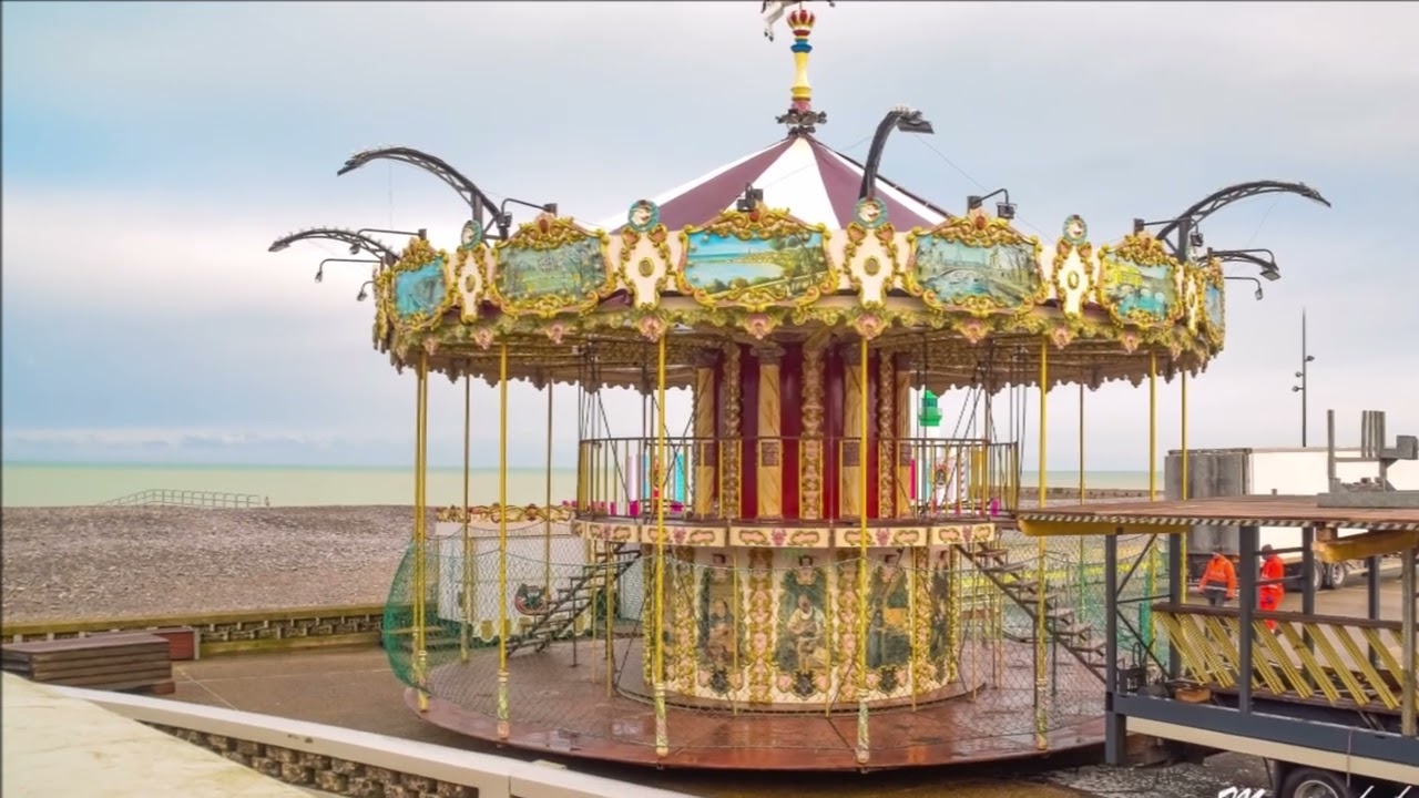 le tréport le matin du 18 02 2026 des falaises au phare sous la grisaille vidéo music