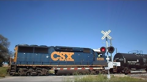 CSX Train In Reverse With Crew On Back