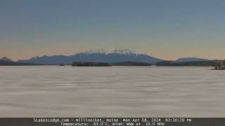 Eclipse at Mount Katahdin, Maine from 5 Lakes Lodge by Boston and Maine Live 1,835 views 1 month ago 20 seconds