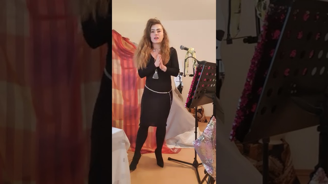 "Hijo de la luna" (Song Oracle) Band: Mercano