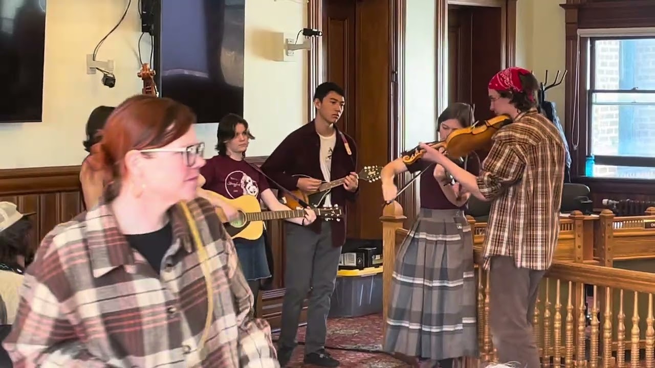 Live at Souncheck: The Boiler Room String Band