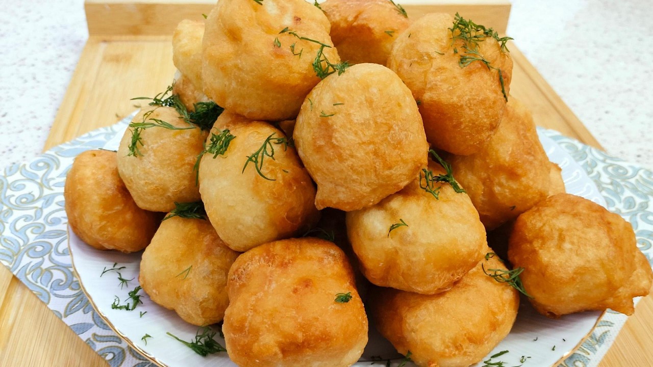 Из небольшого количества ингредиентов: Золотистые и хрустящие сырные шарики 🧀🔥