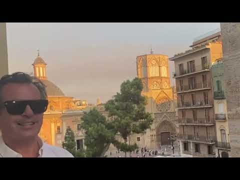 Valencia sung by Finbar Wright