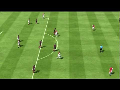 Vidéo: EA Lance Le Bug De Balle Invisible De FIFA 13