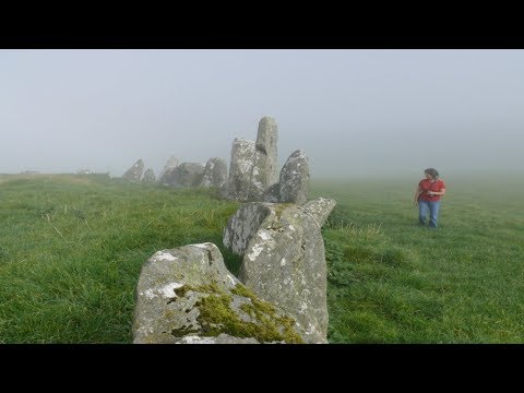 Video: Menhir là gì? Các tảng đá được đặt thẳng đứng. Tuổi của menhirs