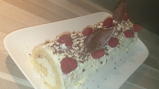 Bûche Coco Framboises très facile et rapide ou gâteau roulé.