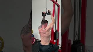 Close Grip Lat Pulldown