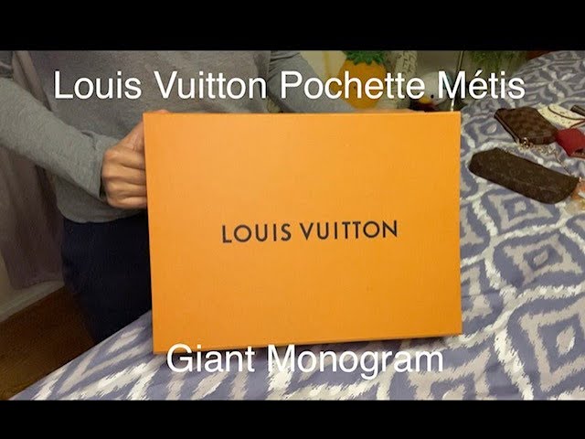 Louis Vuitton Pochette Metis Bi-Color Monogram Empreinte Leather