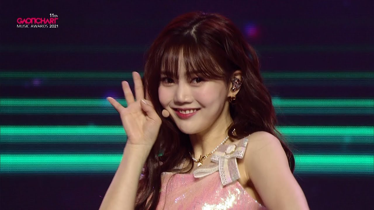 오마이걸 - DUN DUN DANCE｜제11회 가온차트 뮤직어워즈｜GAONCHART MUSIC AWARDS CLIP