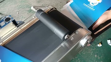 Automatic plane labeling machine平面贴标机