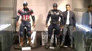 Hot Toys Captain America Age Of Ultron Vs Stealth Strike Version Comparison